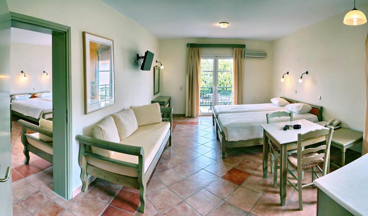 Panselinos Hotel Eftalou Esterno foto