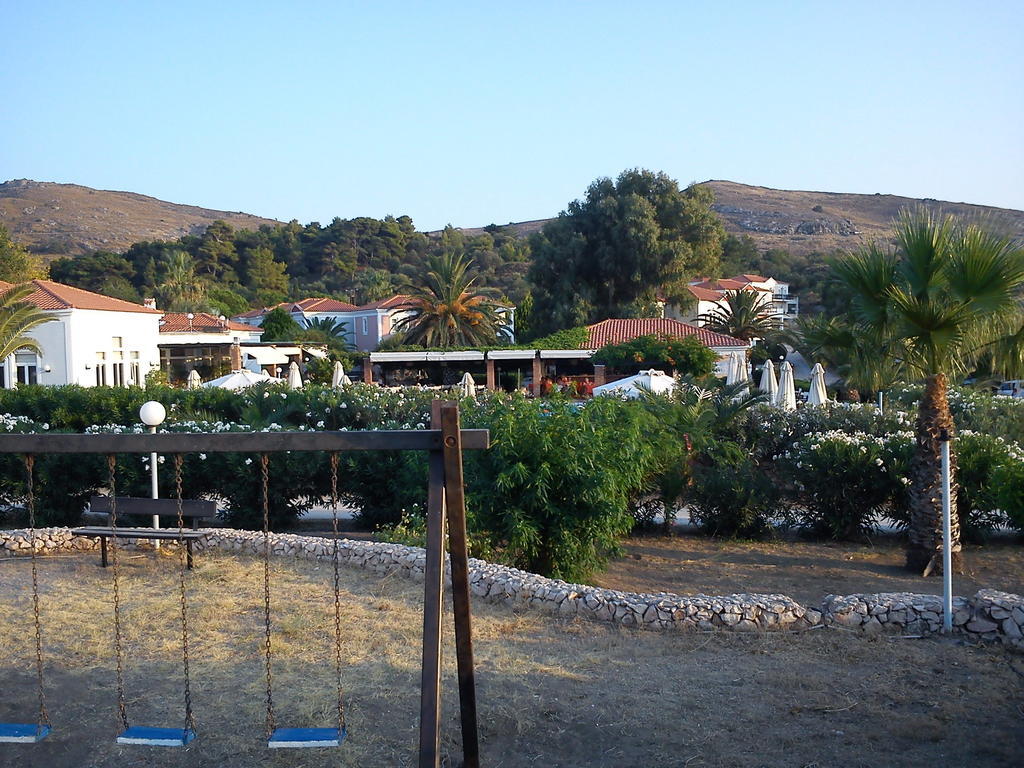 Panselinos Hotel Eftalou Esterno foto